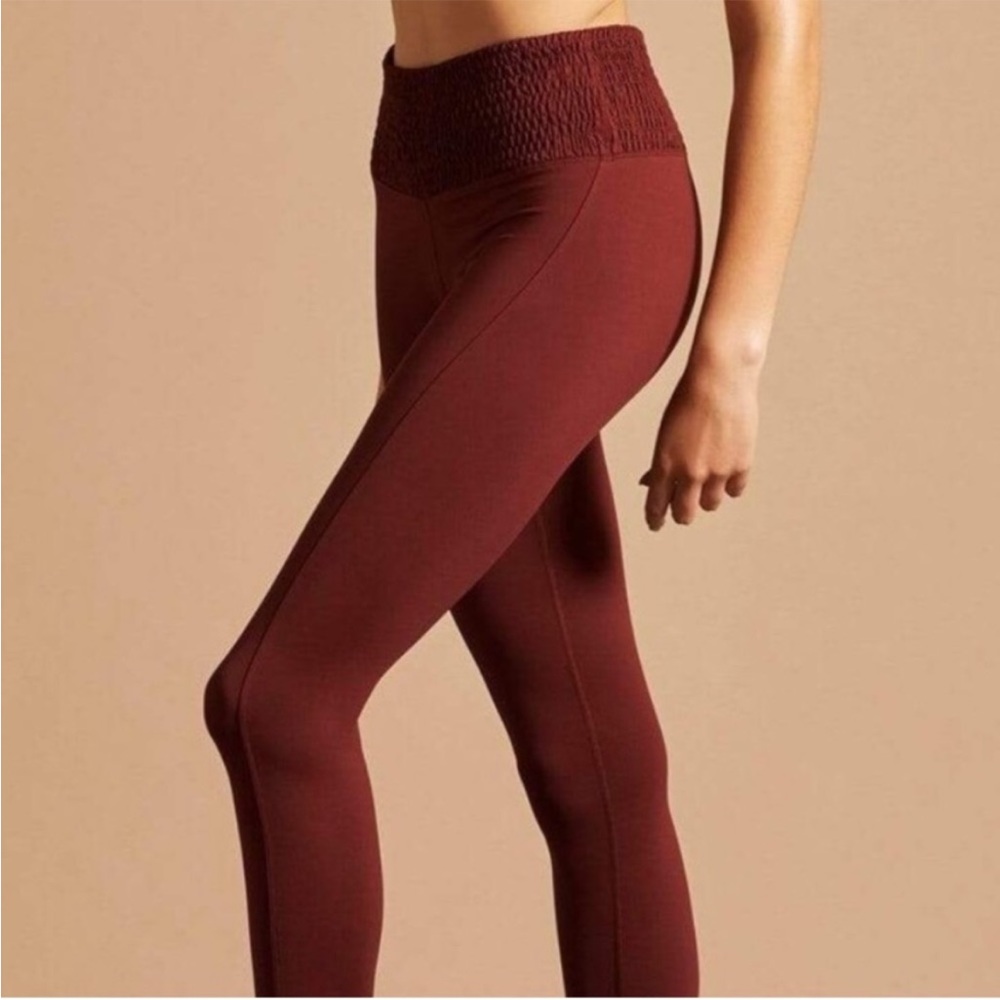 New With Tag KHONGBOON ACTIVEWEAR LEGGINGS/PANTS